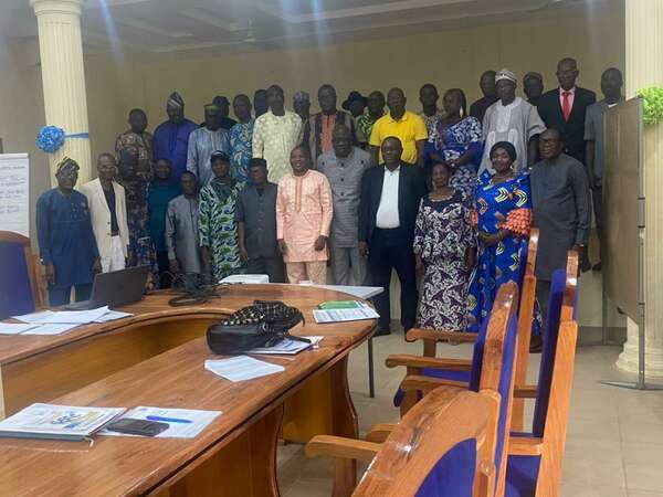 FORMATION DE LA DEUXIEME VAGUE DES MEMBRES DES CONSEILS DE SUPERVISION DES COMMUNES SUR « LES TECHNIQUES DE SUIVI ET DE CONTRÔLE DE L’EXÉCUTION DES OUVRAGES COMMUNAUX » ET « GESTION ET ENTRETIEN DES INFRASTRUCTURES ET ÉQUIPEMENTS COMMUNAUX »