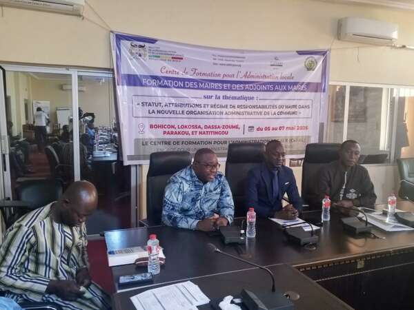 Les Maires et adjoints aux maires des 77 communes du Bénin formés